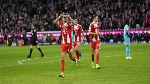 国青梦碎，久尔杰维奇面临重大选择：球迷共情与未来走向展望_足球风云_战略决策