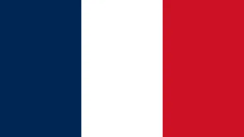 “泰达受中超限薪政策波及，巴斯蒂安斯可能面临解约困境”